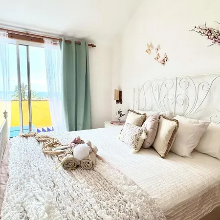 Apartamento Azure Heaven By Deihu Experiences
